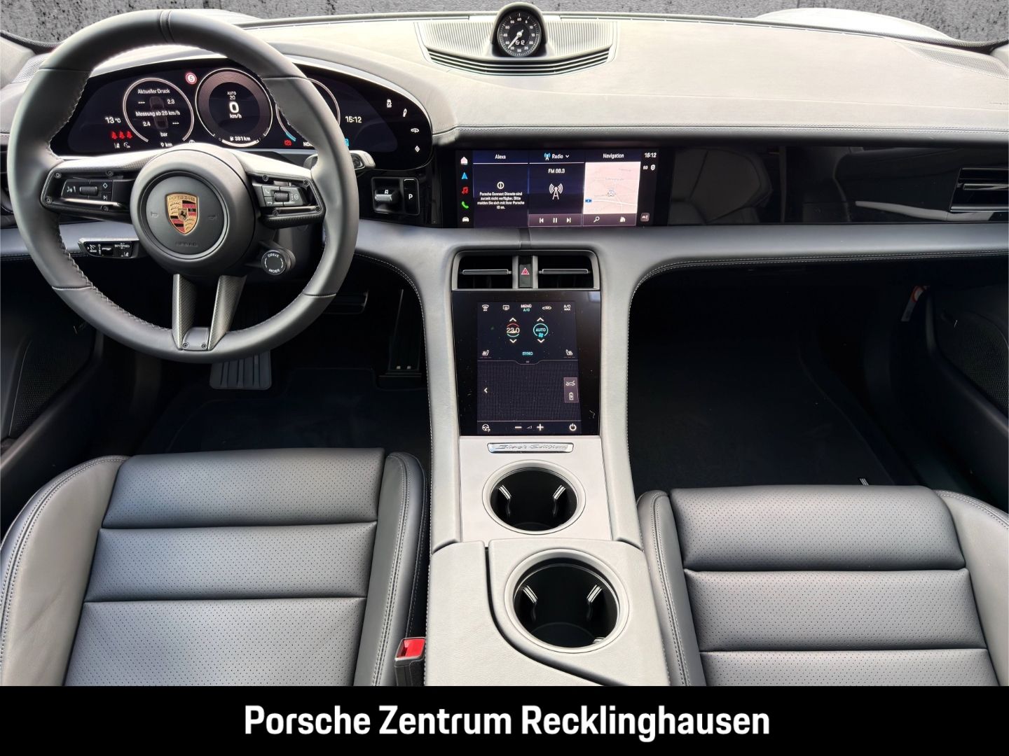 Porsche Taycan Black Edition SportDesign Paket Luftfeder foto 20