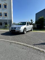 Volkswagen Bora V6 4motion Variant *1. HAND*TÜV NEU*KLIMA* - VW Bora von privat