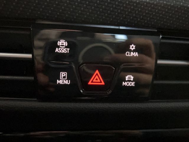 Golf VIII R-Line 1.5 eTSI DSG