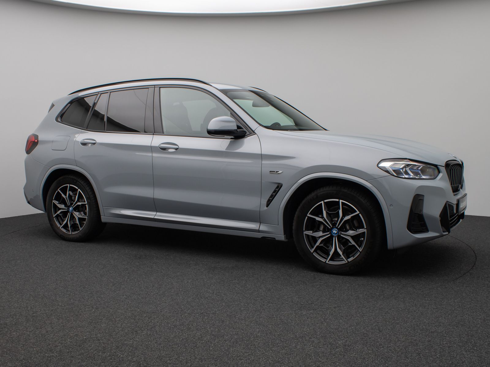 Fahrzeugabbildung BMW X3 xD30e M Sport Kamera Laser HUD DAB HiFi AHK