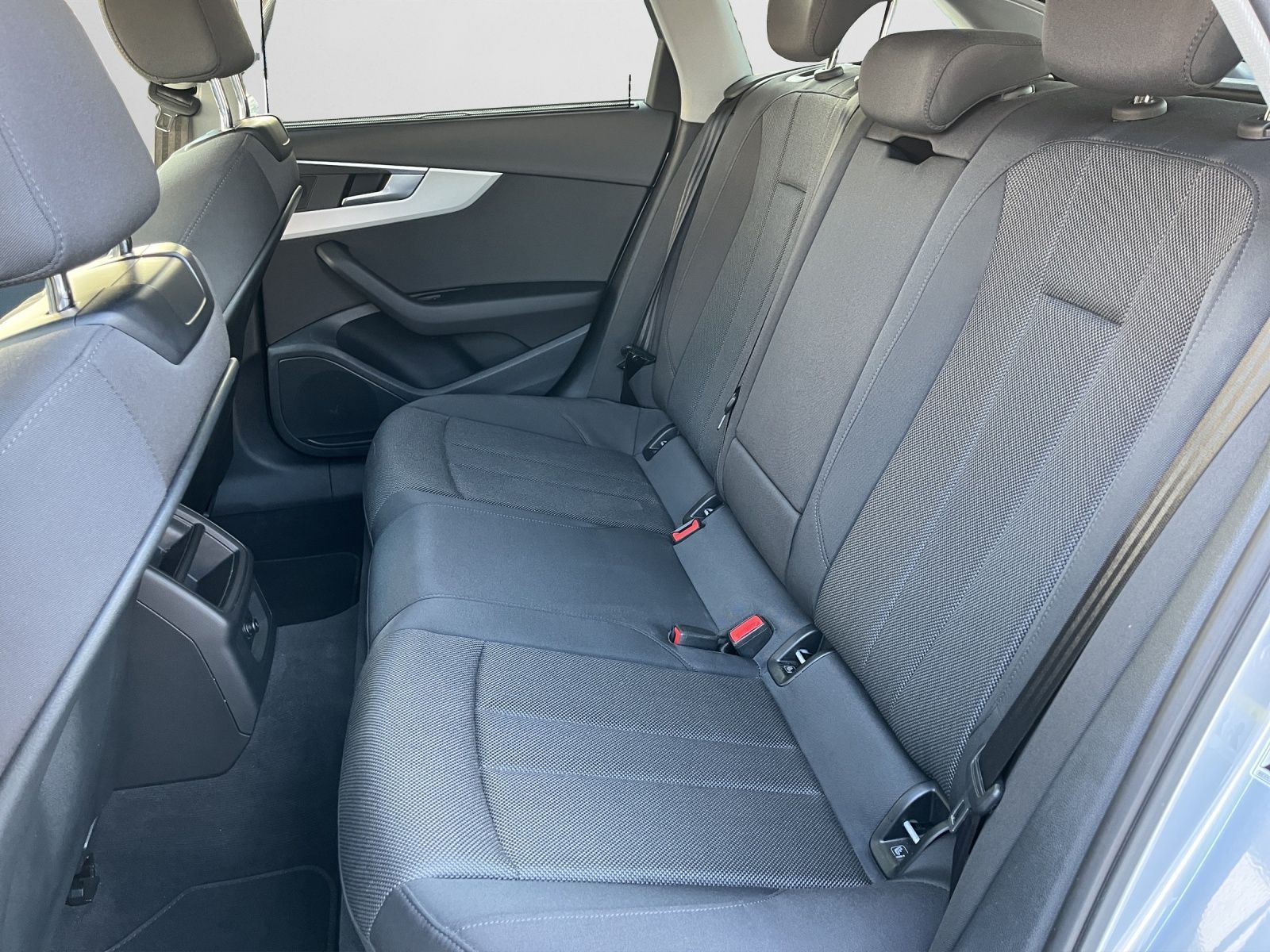 Audi A4 - Bild 13