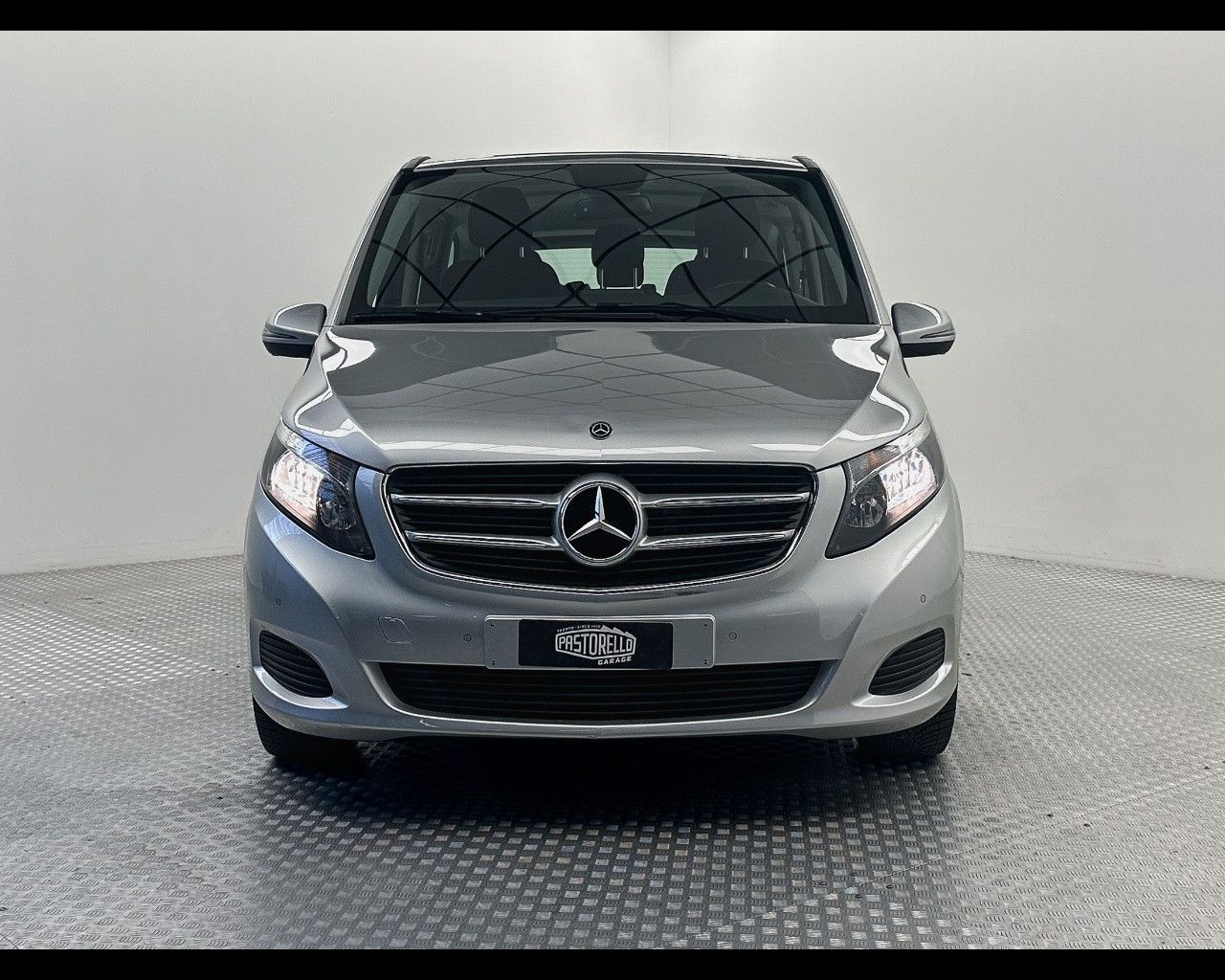 Mercedes-Benz Classe V (W447) - V 200 d Automati imagem 2