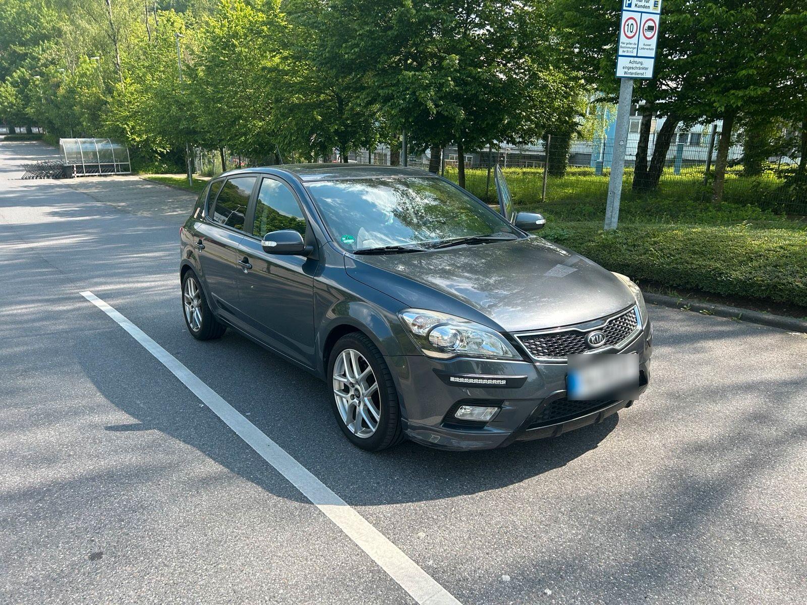 Kia Andere