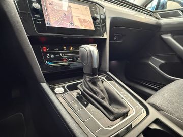 Volkswagen Passat BusinessR.Kamera1.HdCarPlaySHZ V+H