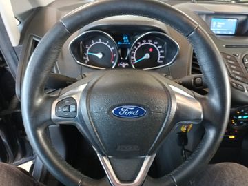 Fotografie des Ford EcoSport Trend Sitzheizung PDC Klimaautomatik
