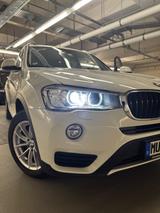 BMW X3 xDrive20d AT - Anhängerkupp._Garagenfahrzeug - BMW X3 von privat