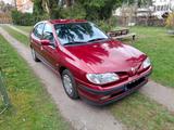 Renault Megane 1.6 i - Tüv Neu - Klima - A... - Renault aus 1996