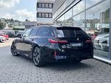 BMW 520 d Tour°M Sportp. Pano°AHK-HarmK.-ACC°Std.hzg - BMW 520 mit Diesel-Antrieb