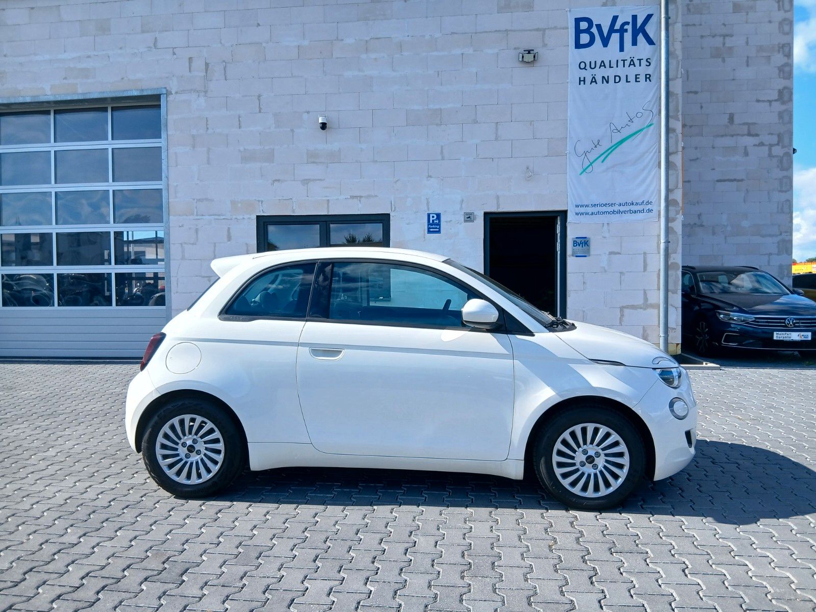 Fiat 500e, Android/ Apple Car Play, Batterie inklusiv