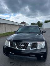 Nissan Pathfinder 2006 2.5 Liter Diesel 4x4 - gebrauchte Nissan Pathfinder aus dem Jahr 2006