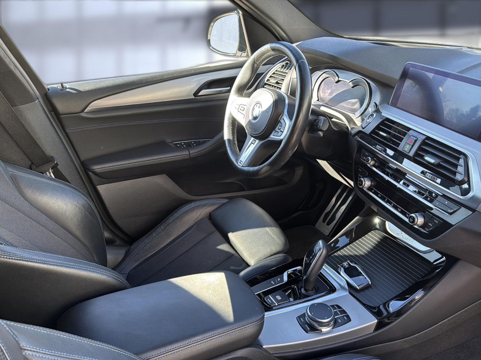 Fahrzeugabbildung BMW X3 xDrive 20 i M Sport/ Stdhz/ 1.Hand