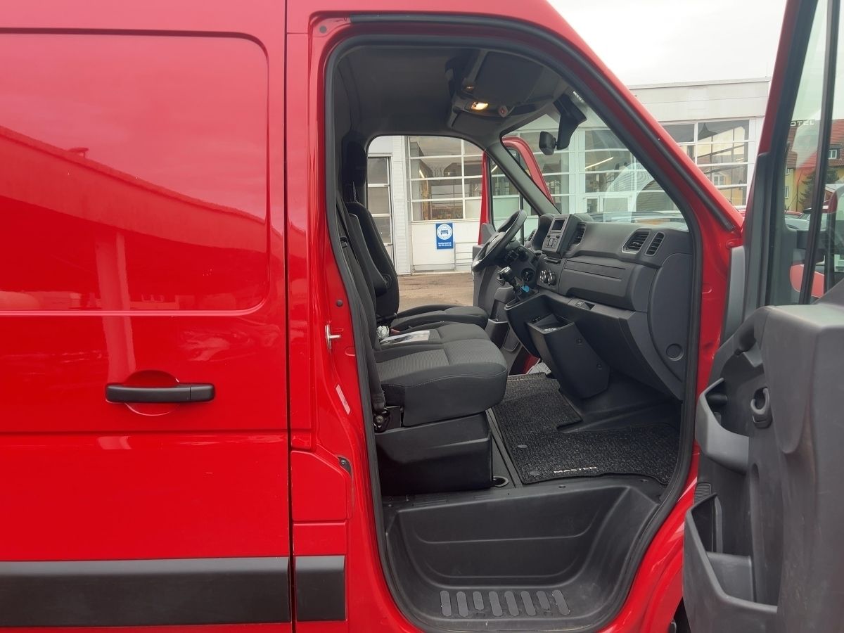 Fahrzeugabbildung Renault Master Kasten L2H2 3,5t DCi 150 AHK Kamera