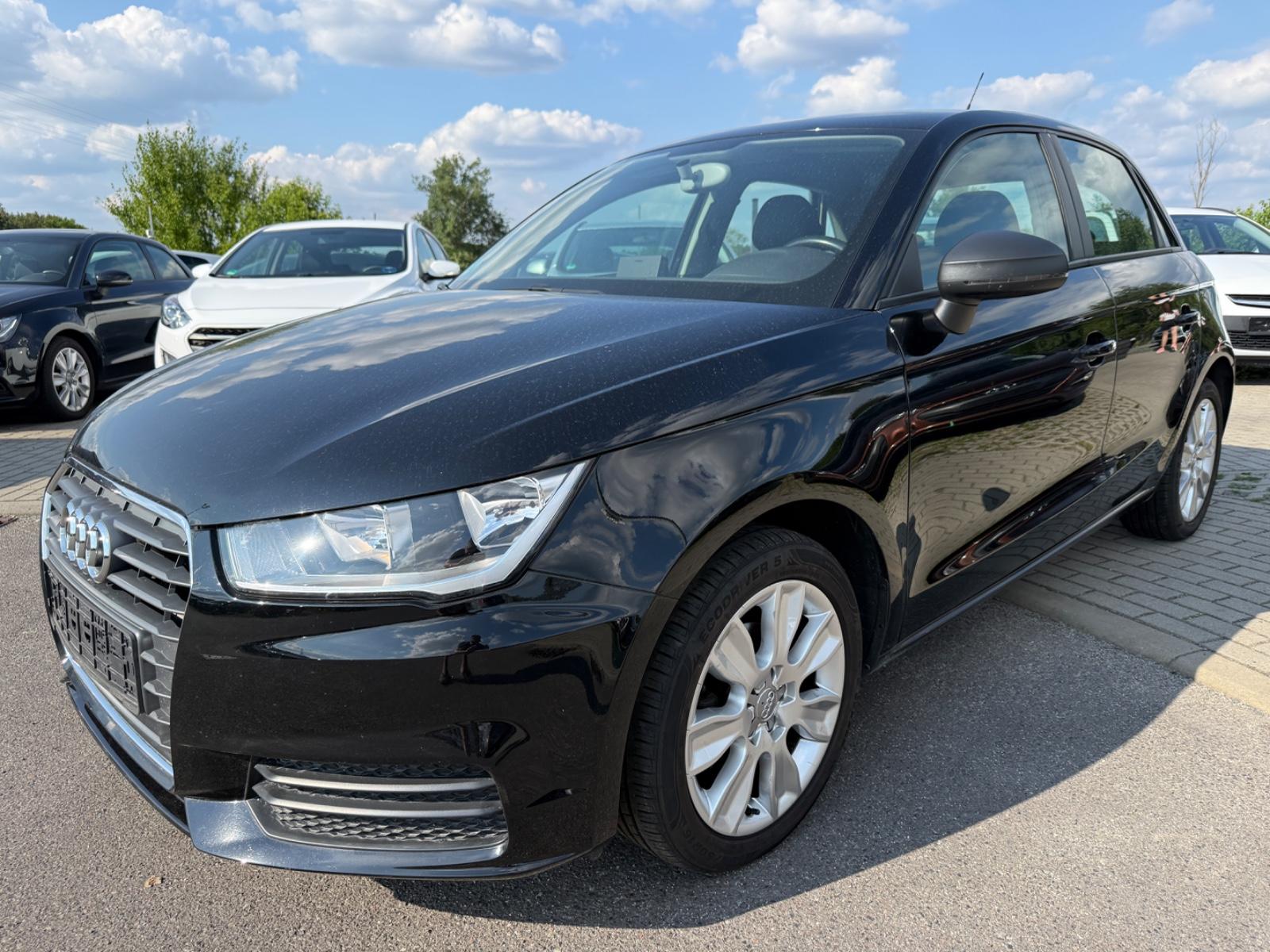 Audi A1 Sportback TFSI 95 PS gepflegt TÜV lange noch