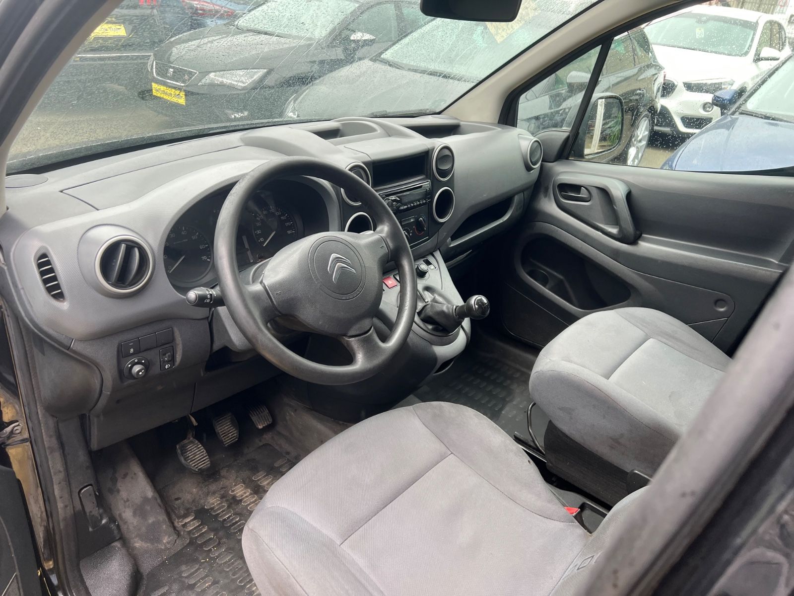 Fahrzeugabbildung Citroën Berlingo Kasten Niveau A L1 * 1.HAND *