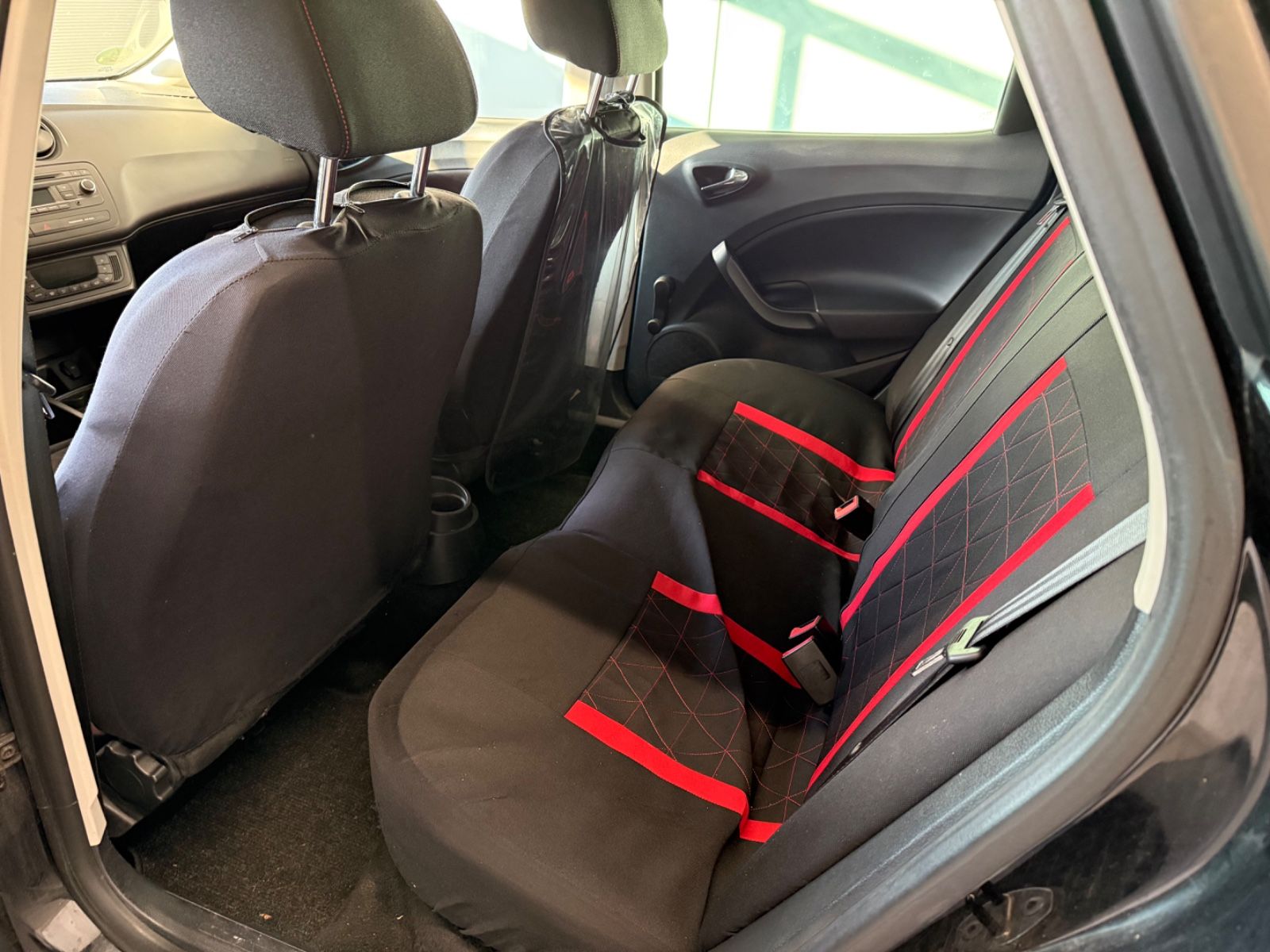 Fahrzeugabbildung SEAT Ibiza Lim. FR, Klimaauto., Sitzheizung