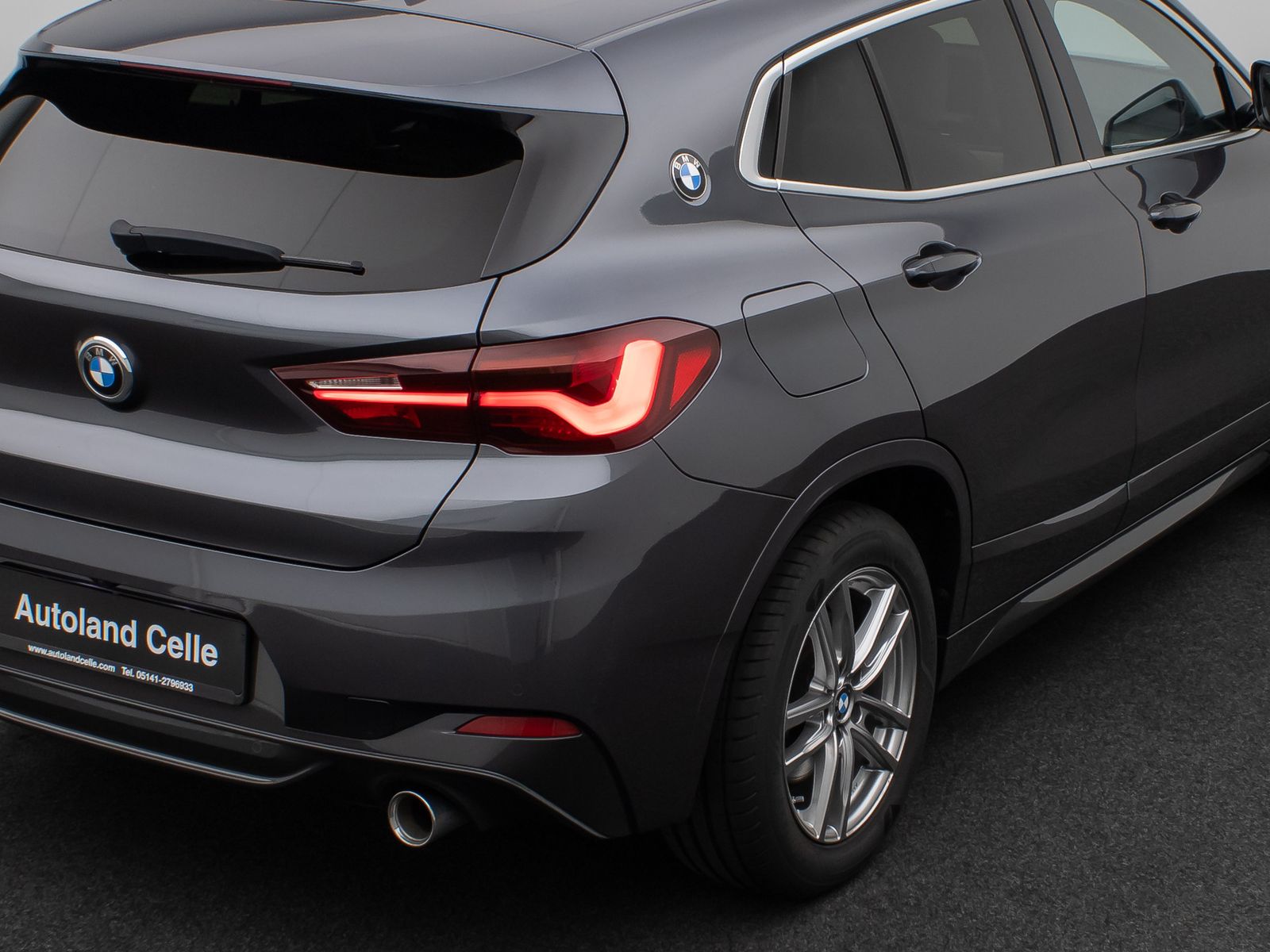 Fahrzeugabbildung BMW X2 xD20d M Sport Panorama Kamera HUD DAB Komfort