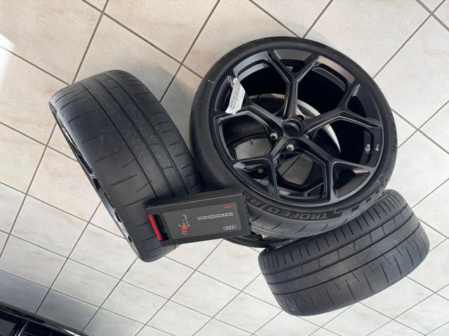 RS4 Avant 2.9TFSI 470PS quattro EDITION 25Years