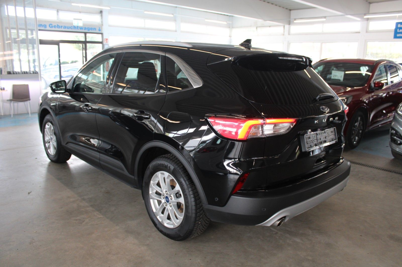 Fahrzeugabbildung Ford Kuga PHEV Titanium X AHK LED HUD 2xCam WinterP.