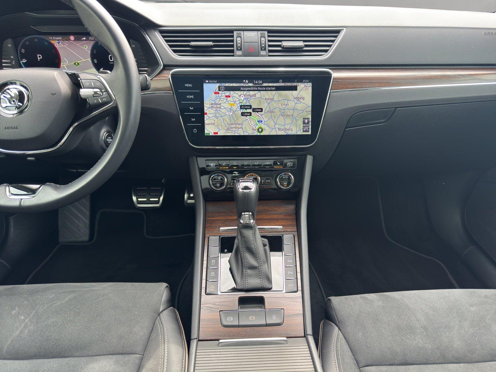 Skoda Superb Combi 2.0 TDI Scout Final Edt./AHK/PANO/