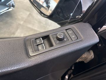 MYAUTOCENTER – Gebraucht- und Jahreswagen mit Werkstattservice in Pfaffenhofen Volkswagen T6 Multivan Comfortline 4Motion *WLAN*Klima*Navi