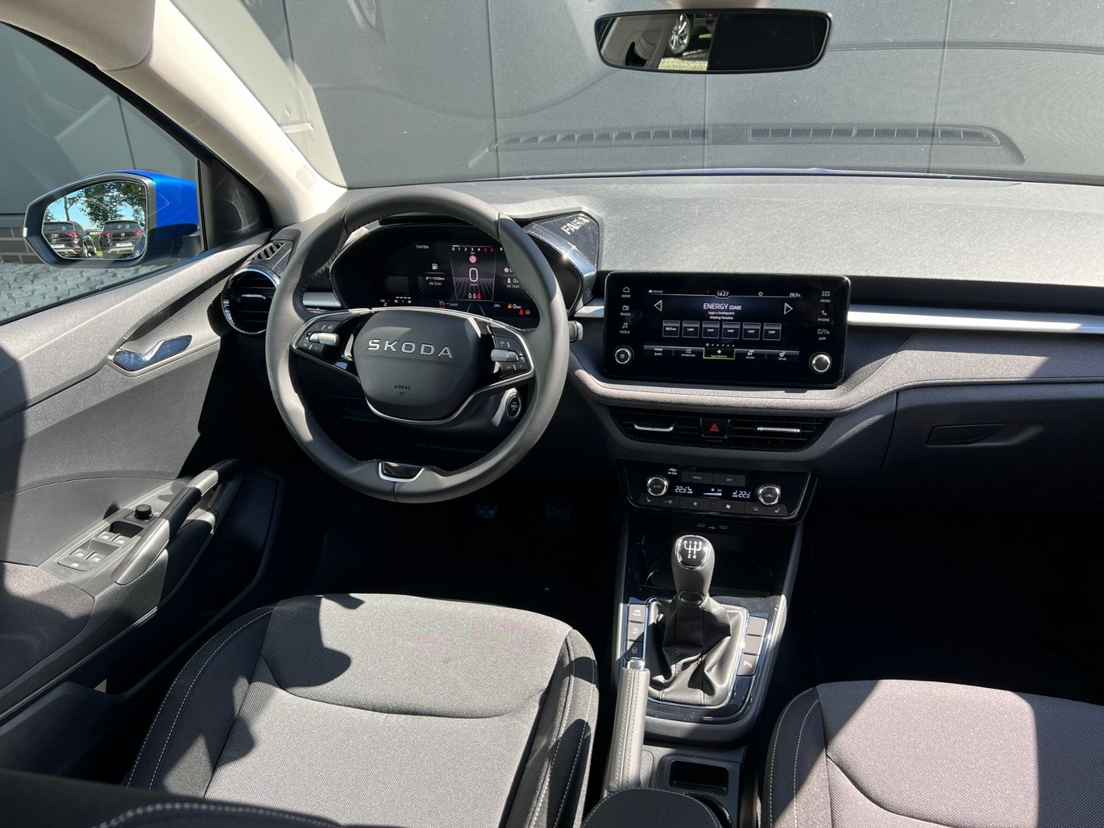 Fahrzeugabbildung SKODA Fabia Tour 1.0 TSI OPF *LED, SmartLink, Kamera,