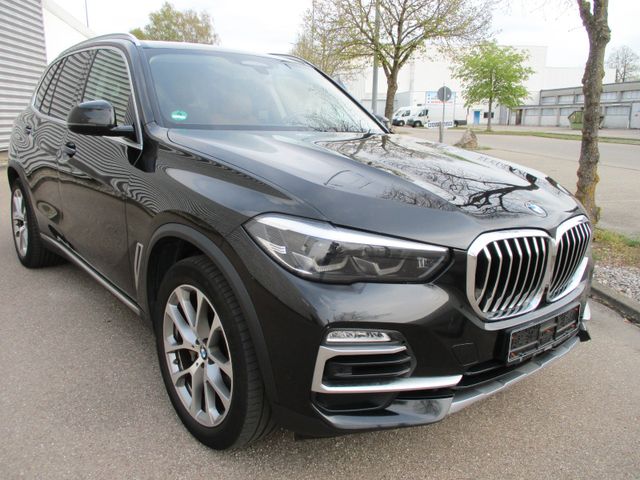 BMW X5 xDrive 30 d xLine~Head-Up-20" Zoll-