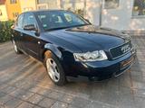 Audi A4 2.0 multitronic*AHK *PDC*Wenig km*Klimaautoma - Audi A4 aus 2001: 2.0