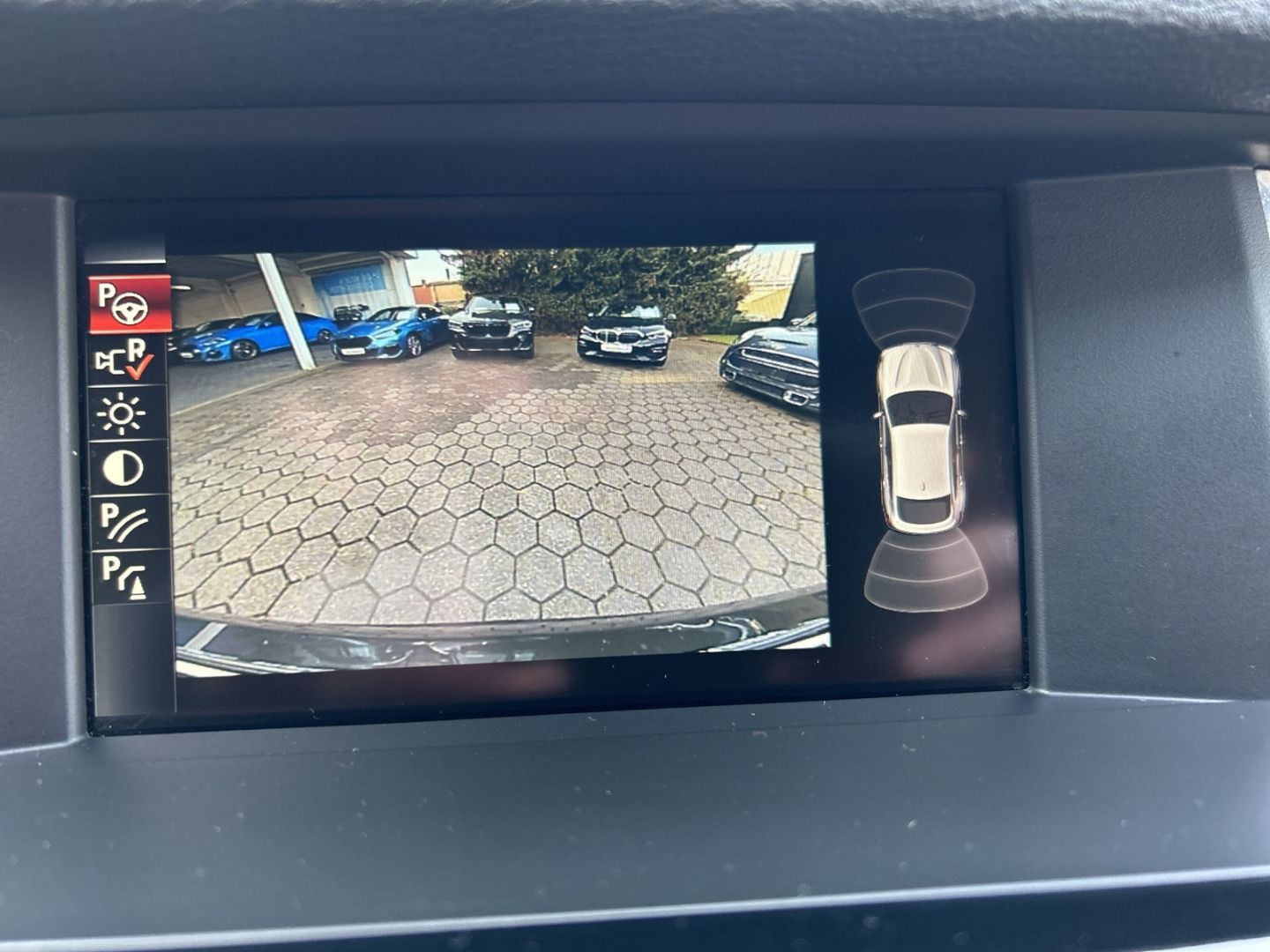 Fahrzeugabbildung BMW X4 XDRIVE20I A,Xenon, Rückfahrk.,Navigation,Temp