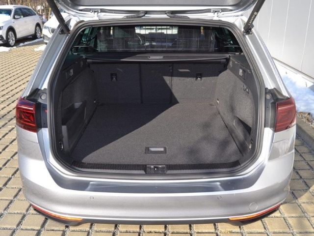 Passat Variant 2.0 TDI DSG AHK/STAND-HZ/MATRIX/N