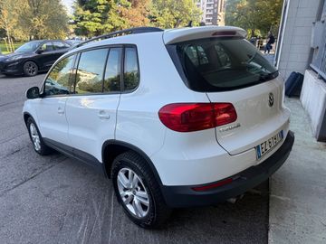 Volkswagen Tiguan - 4