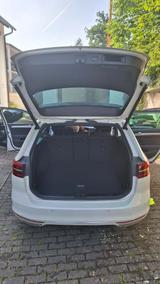 Volkswagen Passat Variant 2.0 TDI SCR DSG Highline Vari... - VW Passat Variant von privat