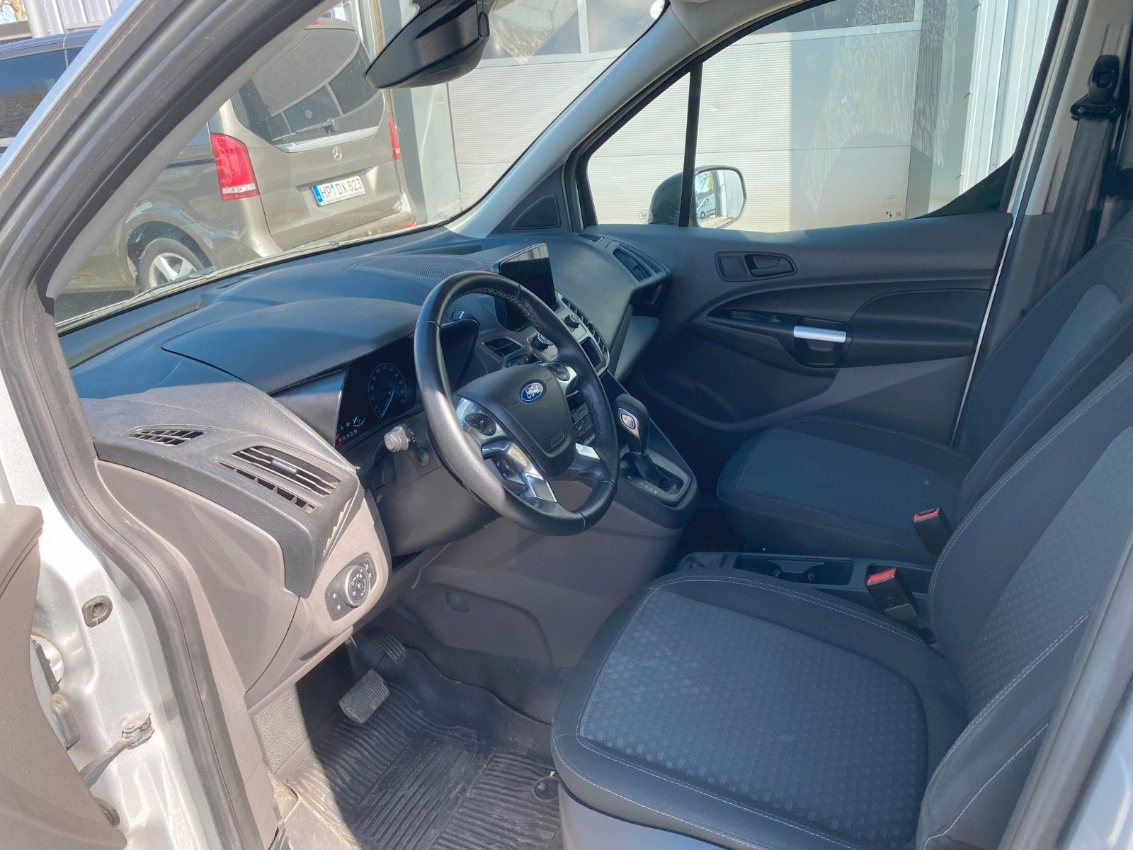 Fahrzeugabbildung Ford FORD Transit Connect 230 L2 S&S Autm.Trend,1Hd