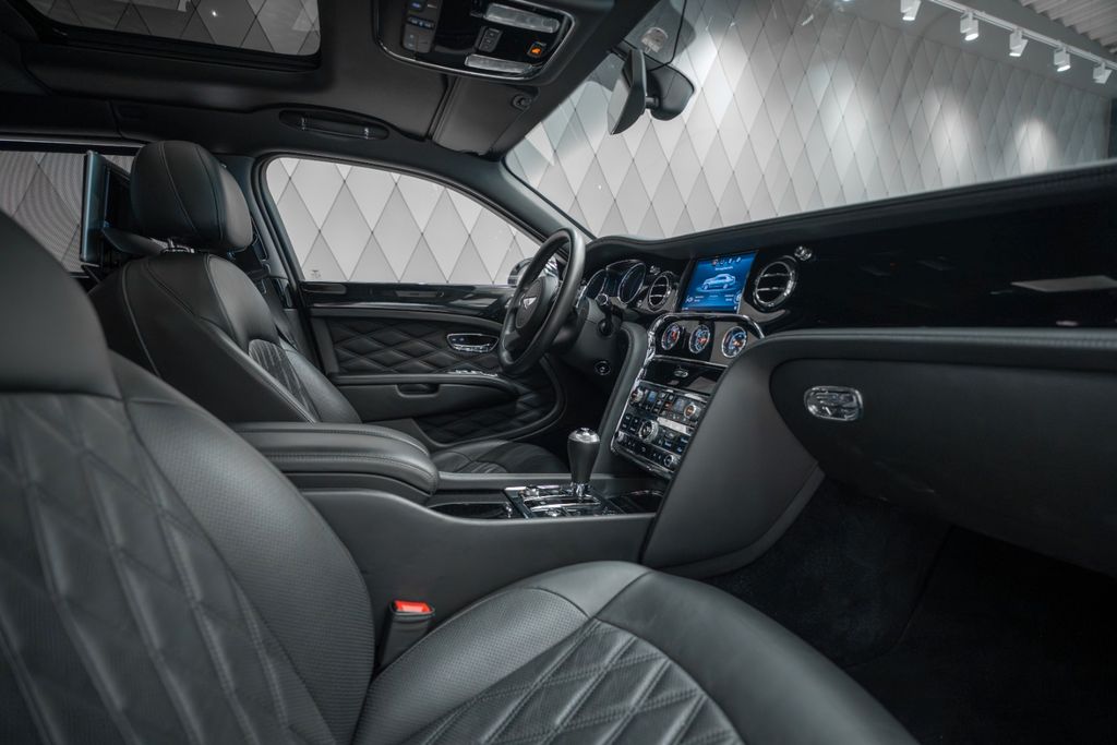 Mulsanne 6.8 Speed BLACK/BLACK - Bild 13