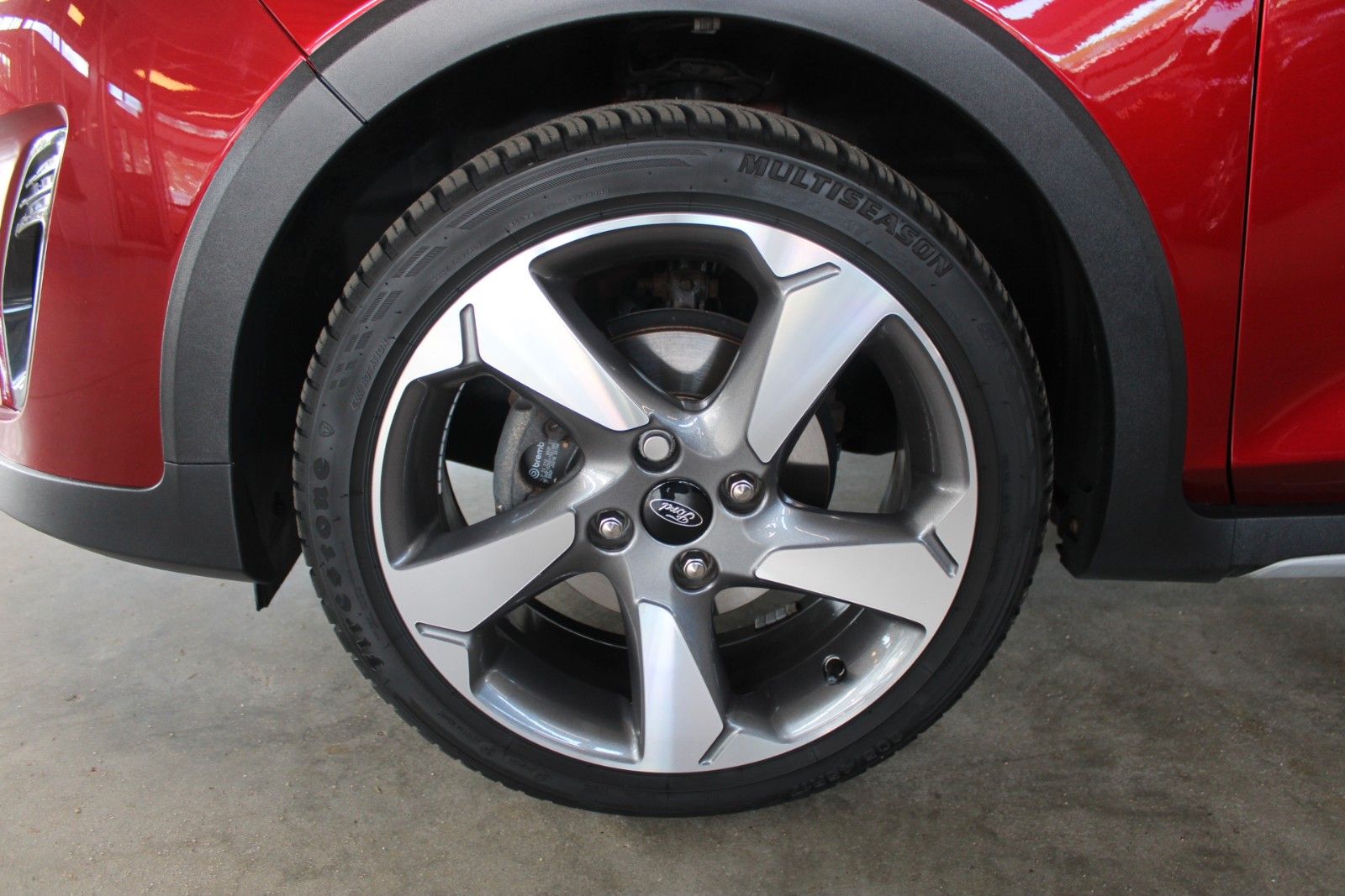 Fahrzeugabbildung Ford Fiesta ACTIVE PLUS 5T NAVI PANO B&O ACC WinterP