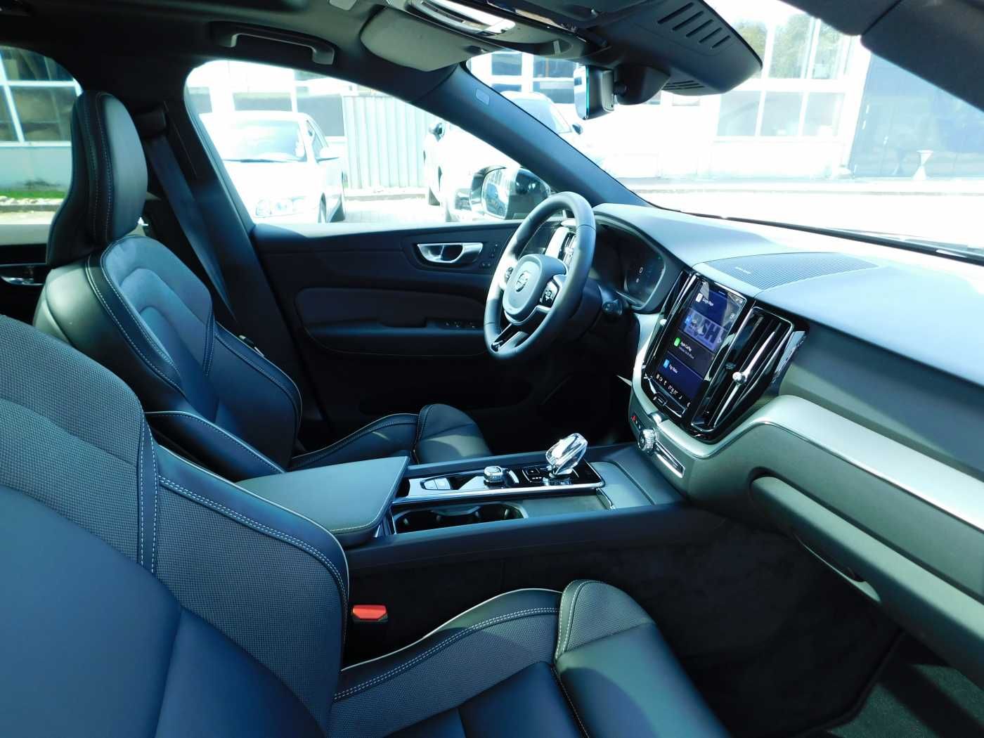 Fahrzeugabbildung Volvo XC60 T6 AWD Plus Black Edition '21'-Zoll, ACC, H