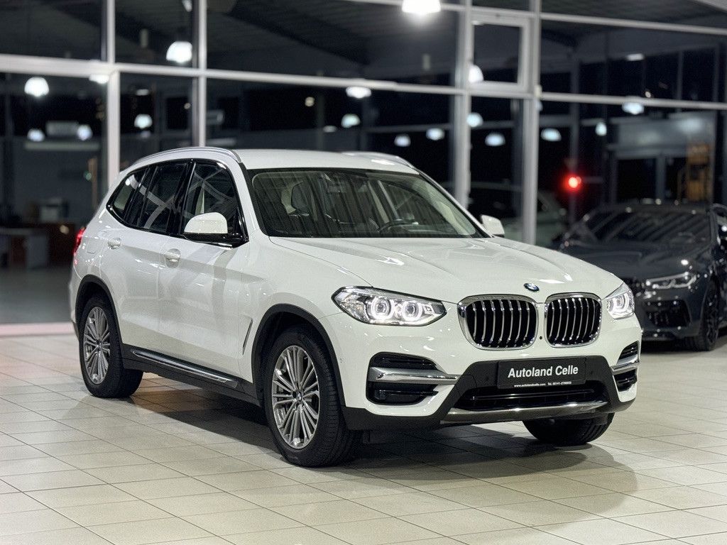 Fahrzeugabbildung BMW X3 xD20d LuxuryLine Kamera HiFi DAB Sport 19Zoll