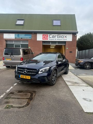 Mercedes-Benz GLA 180 AMG*PANO*BLINDSPOT*AUTOPARK*FULL