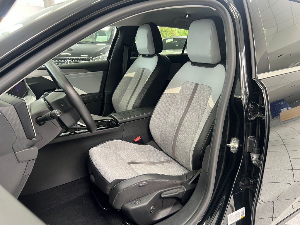 Opel Astra 1.2 Business Elegance KAM*ACC*LED*CarPlay*