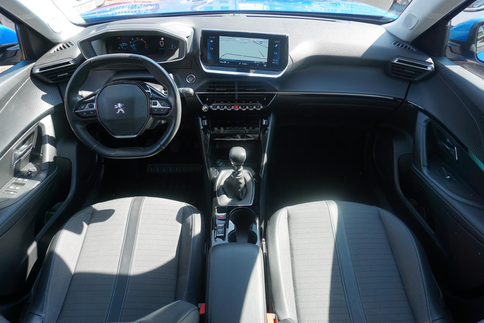 Peugeot 2008 1.2 PureTech Allure Pack LED Navi Kamera, миниатюра 8