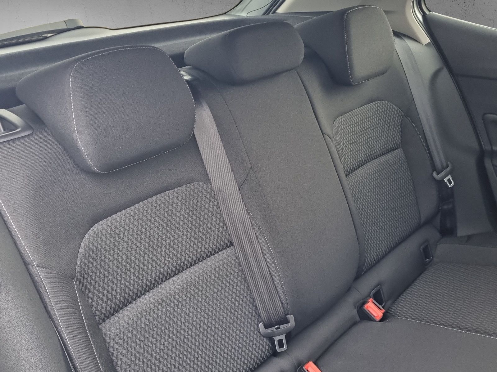 Fahrzeugabbildung SKODA Fabia Tour 1,0 TSI 85KW/115PS Ladeboden Lodge