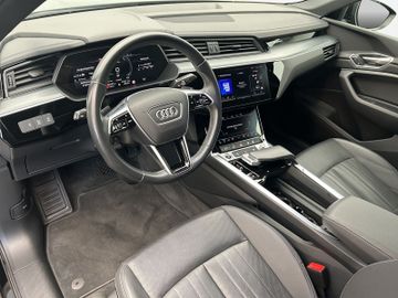 Audi Q8 e-tron - 5