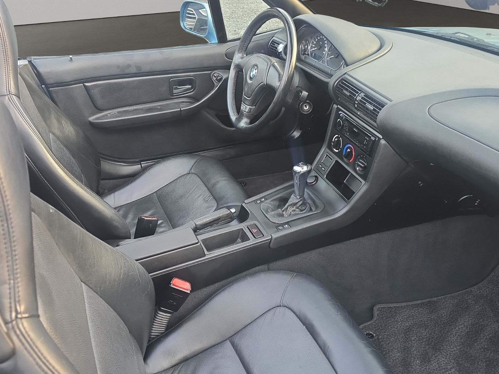 Fahrzeugabbildung BMW Z3 VOLL-SCHECKHEFTGEPFLEGT, SHZ TÜV NEU