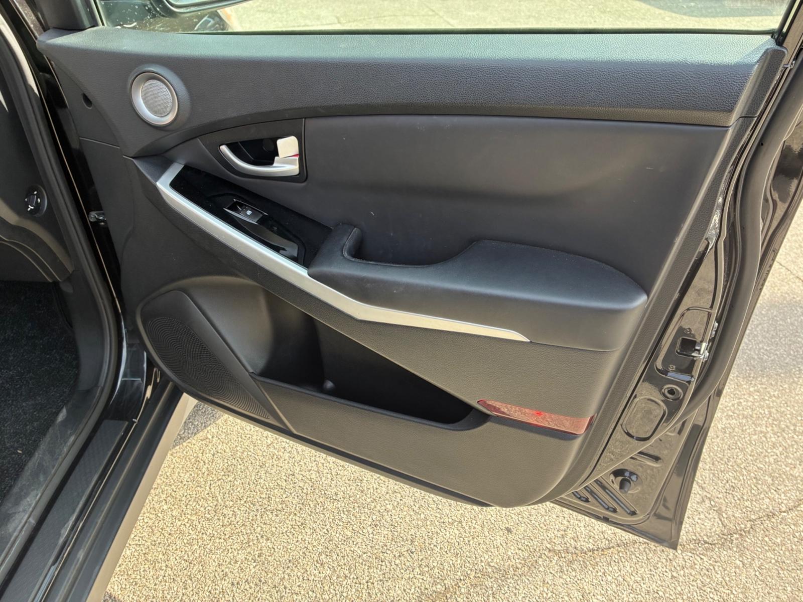 SsangYong Korando 2015 — photo 15