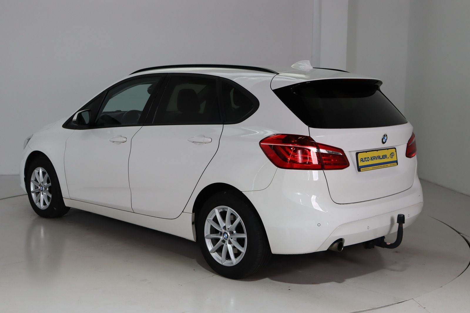 Fahrzeugabbildung BMW 218 i Active Tourer LED * Navi * PDC * Sitzhzg.