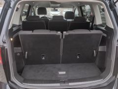 VW Touran 1.5 DSG TSI ACT 7Sitze ACC 3ZonenKlima