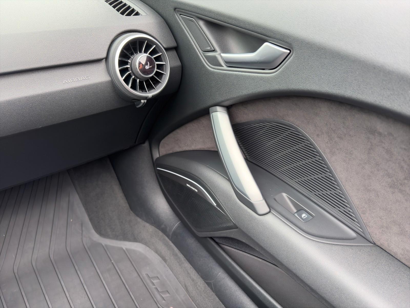 Audi TT Roadster S-line*Bang & Olufsen*Alcantara*19"*