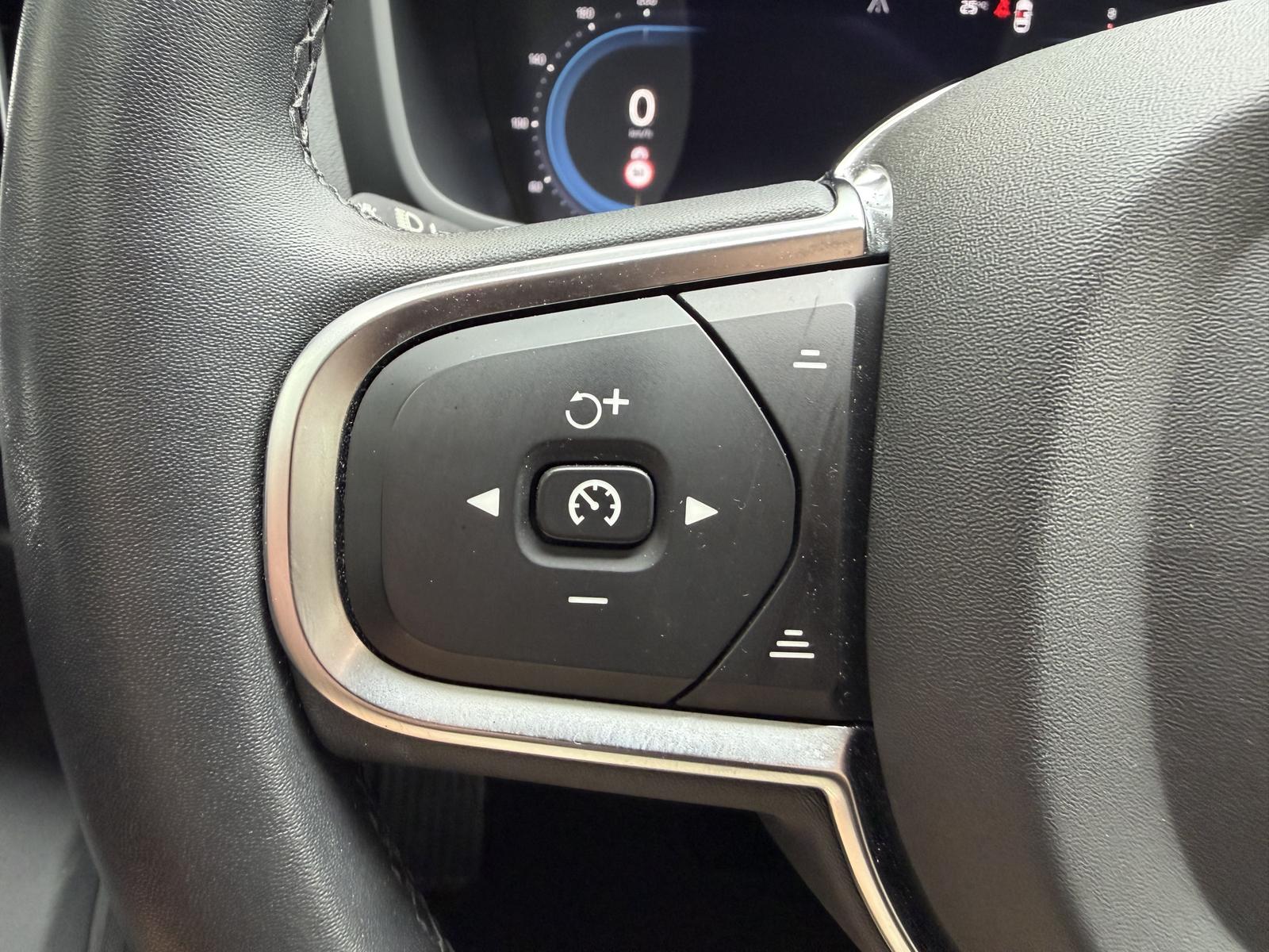 Volvo V60 Essential LED Virtual-Cockpit Rü-Kamera 