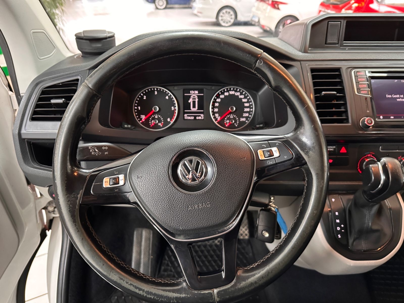 Fahrzeugabbildung Volkswagen T6 Transporter Kasten lang 4Motion