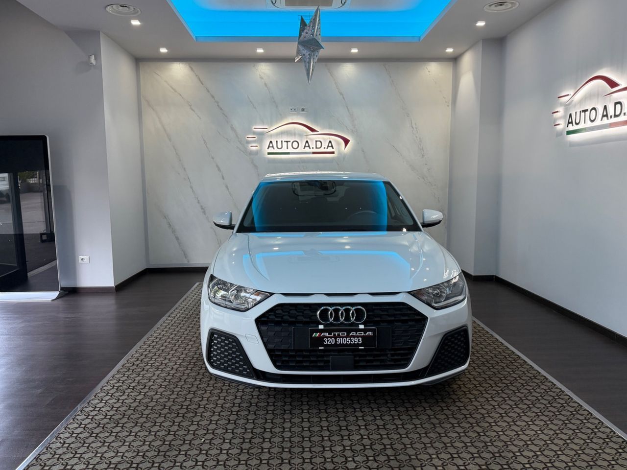 AUDI Audi A1 SPB 30 TFSI Identity Black
