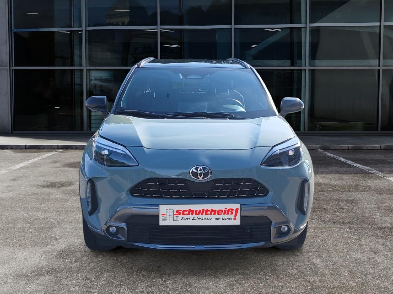 Fahrzeugabbildung Toyota Yaris Cross Hybrid AWD-i Premiere Edition
